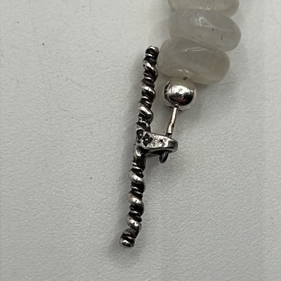 PURPLE SPINY OYSTER, MOONSTONE, AND STERLING SILVER BRACELET - Picture 8 of 14